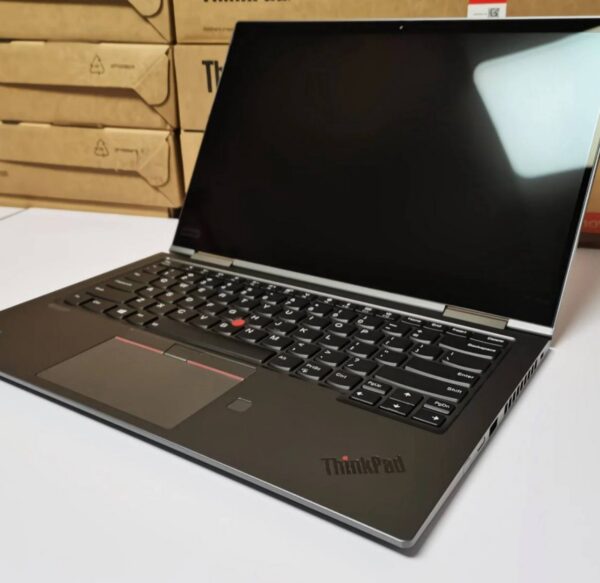 Lenovo ThinkPad X13 Yoga - Core i5 11th Gen / 16GB RAM / 512GB SSD Convertible