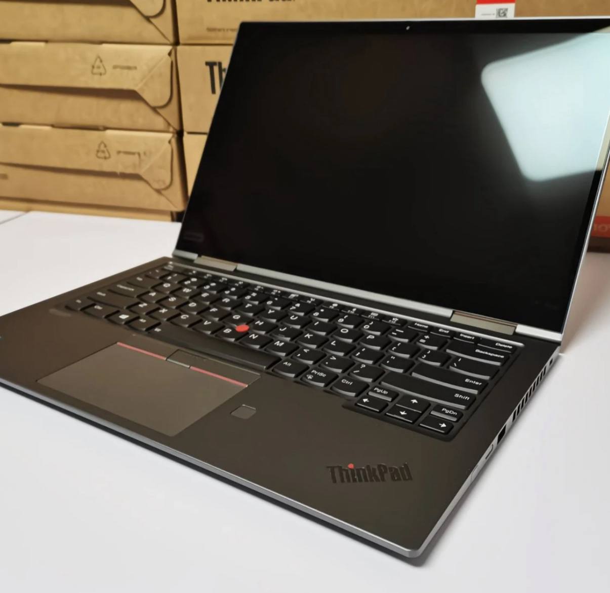 Lenovo ThinkPad X13 Yoga - Core i5 11th Gen / 16GB RAM / 512GB SSD Convertible